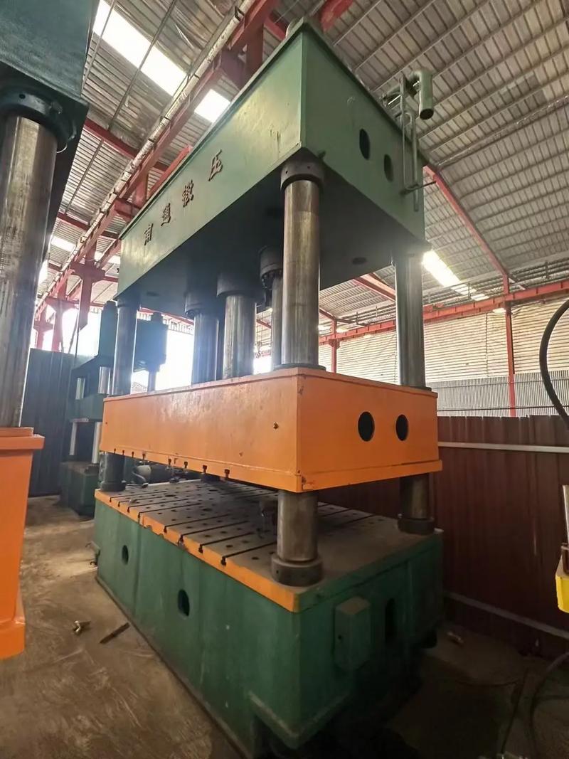 油壓機 #液壓機械設備 #1000噸液壓機 新到一臺100